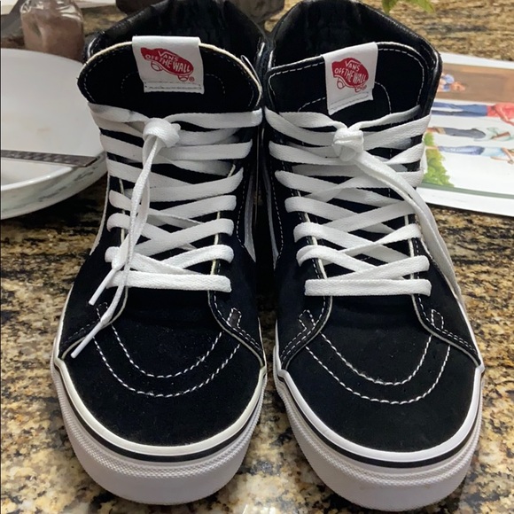 Vans - Picture 3 of 6